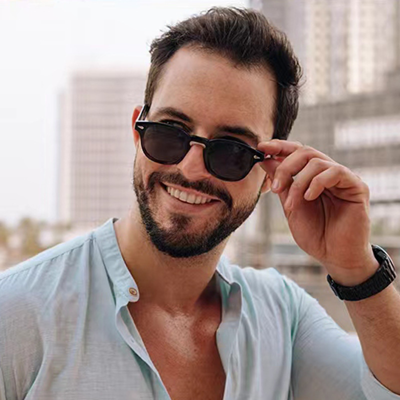 2024 new Korean sunglasses men's retro travel anti-ultraviolet sunshade driving seaside European and American sunglasses women's trendy