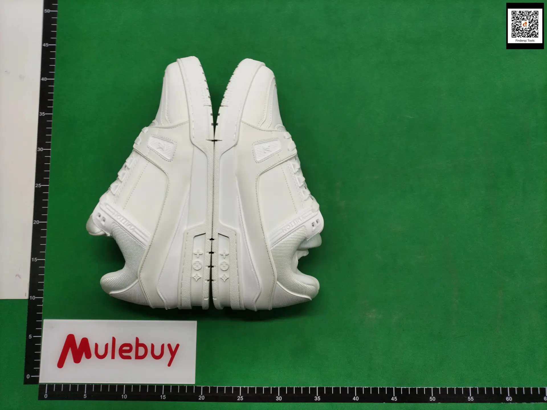 Louis Vuitton Sneakers White