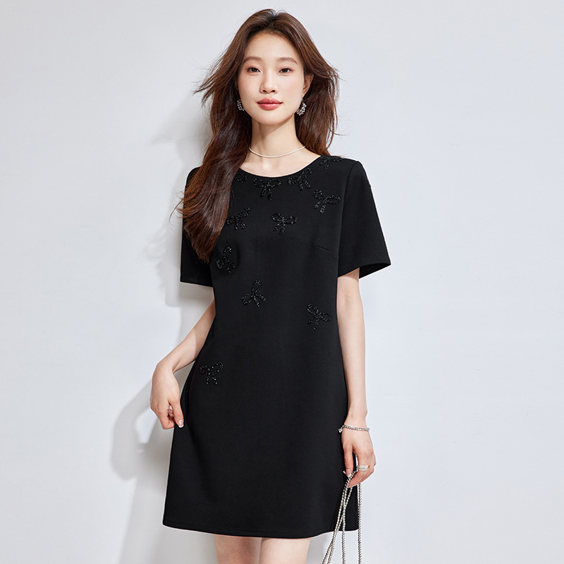 2025 summer new round neck short sleeve slimming dress elegant bow Hepburn style small black dress women