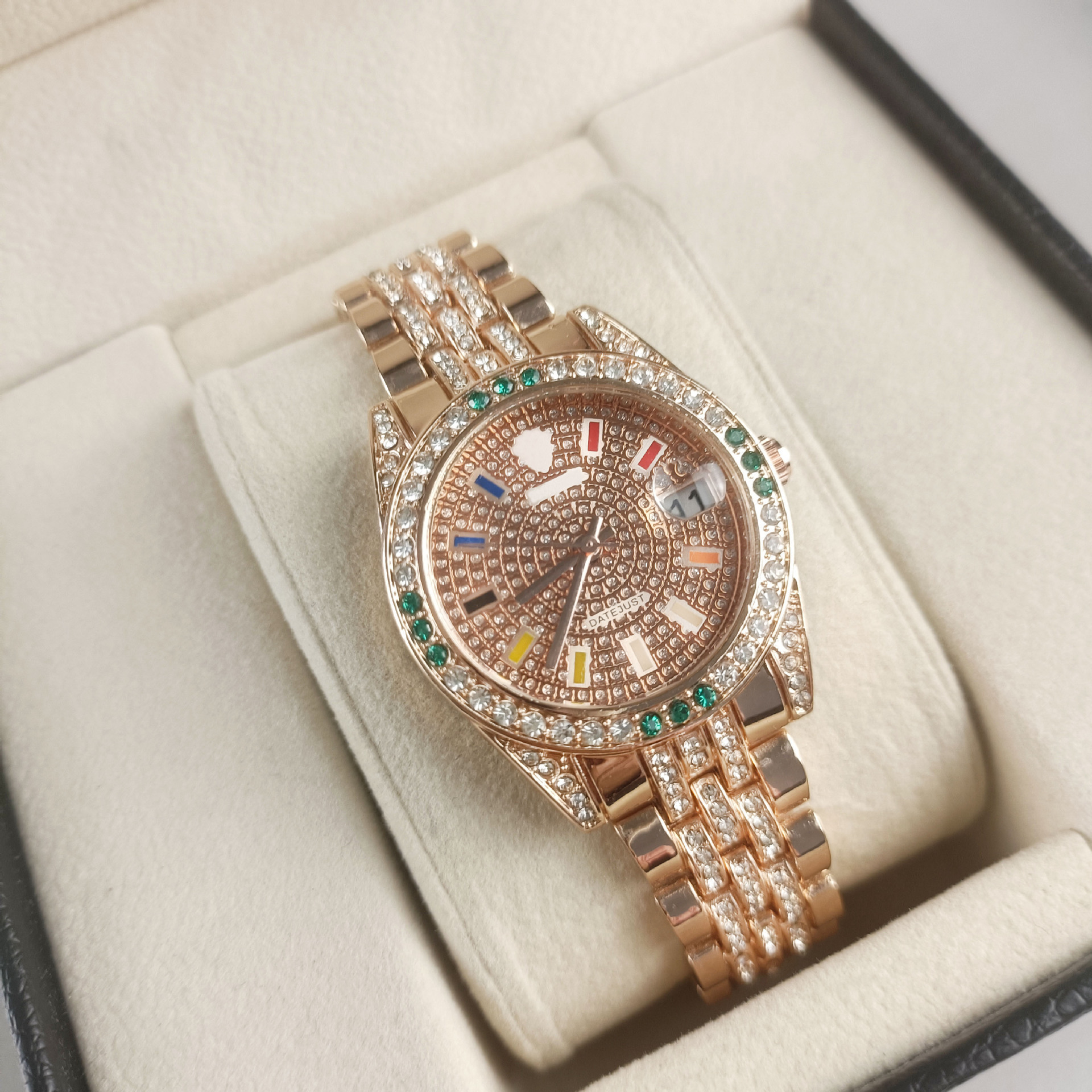 Factory Direct Sales Women's Full Diamond Watch Quartz Watch Strap Calendar Baby's Breath Steel Strap Full Diamond Bracelet Wholesale