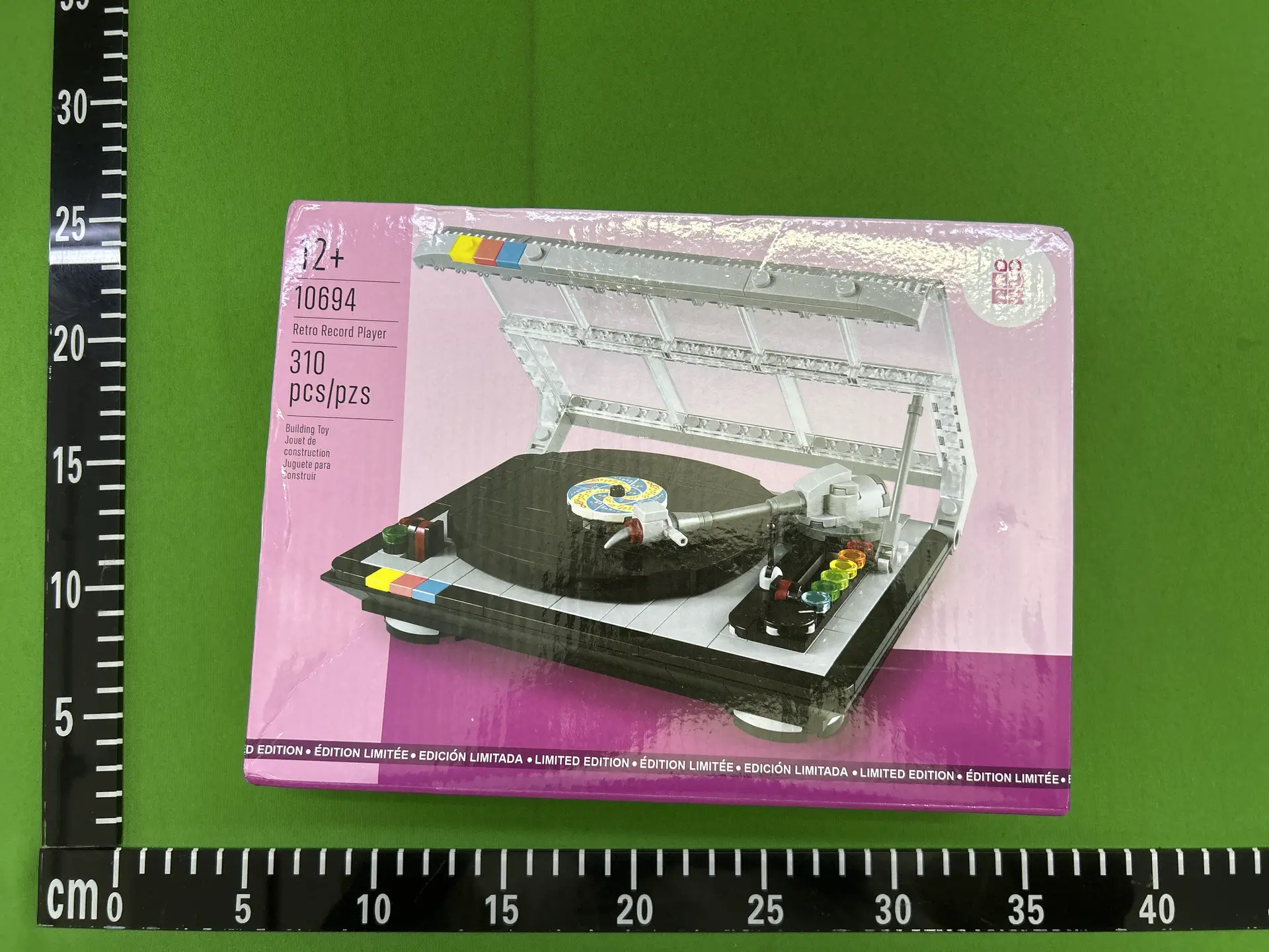 Chinese Building Blocks Classic Festival Retro Record Machine 40699 Male and Female Children's Building Blocks Toy Children's Gift
