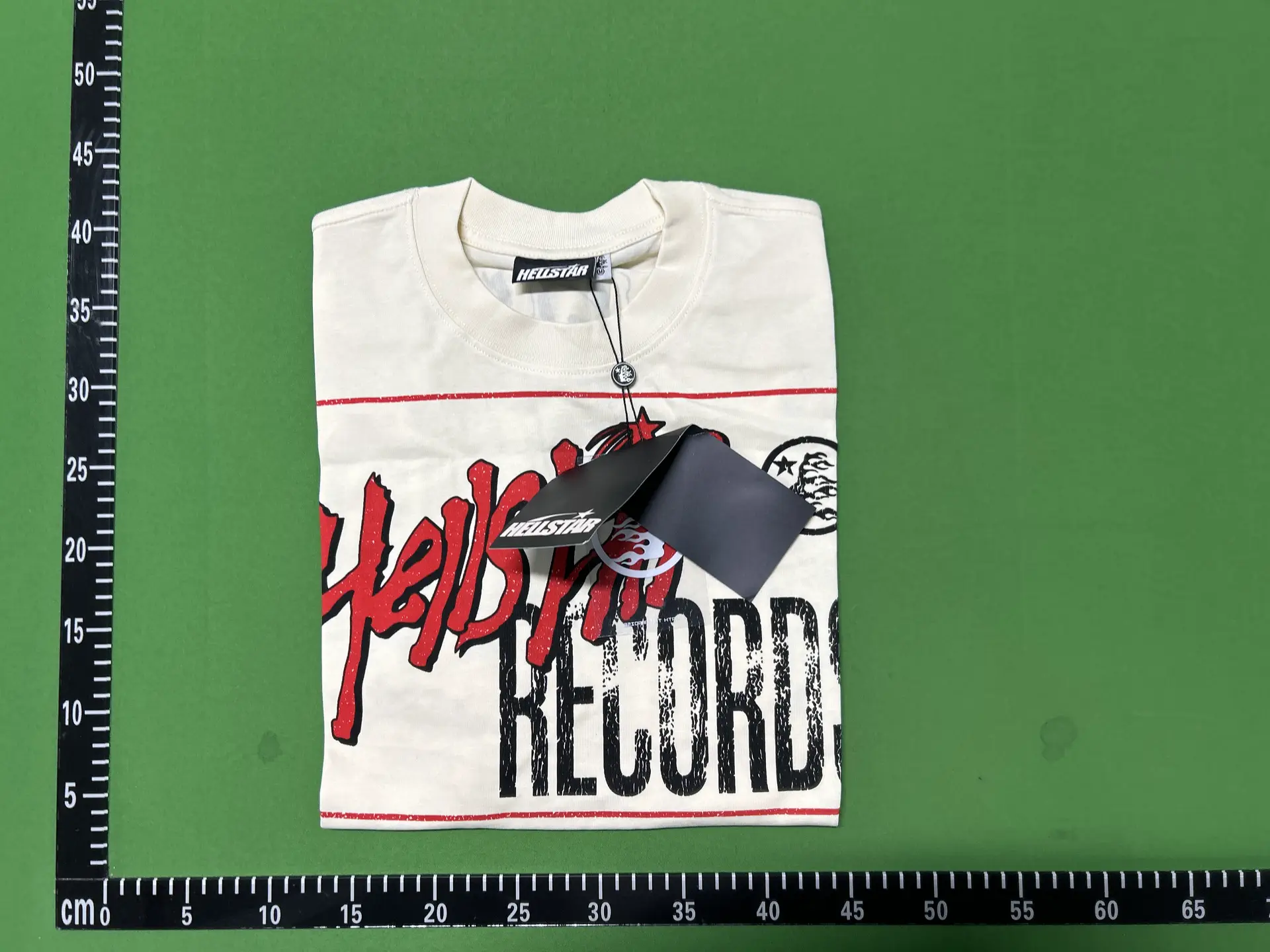 Red Frame Design with 3D Effect, Featuring Two Hundred Million String Designs, Three-Color Short-Sleeve 55012960
