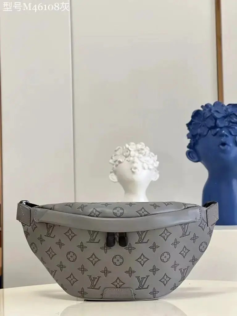 l腰胸包腰包真皮斜挎包时尚单肩包高质量