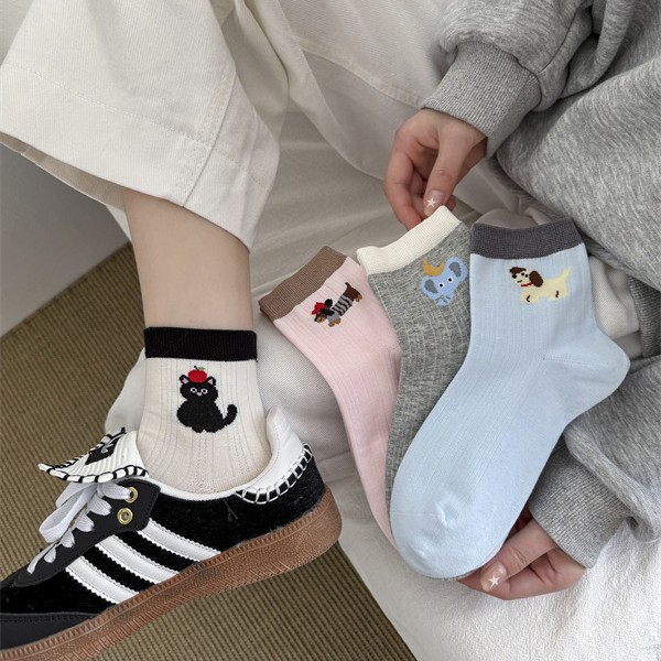 Spring and summer thin AB Korean puppy short tube cartoon socks low cotton socks mid-tube socks color matching dachshund dog socks
