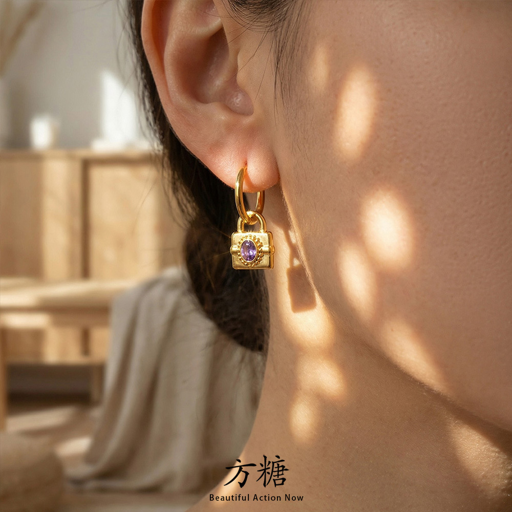 European and American Cross-Border Personalized Lock-Shaped Zircon Pendant Earrings, Simple and Fashionable Versatile Design, Stainless Steel Earrings