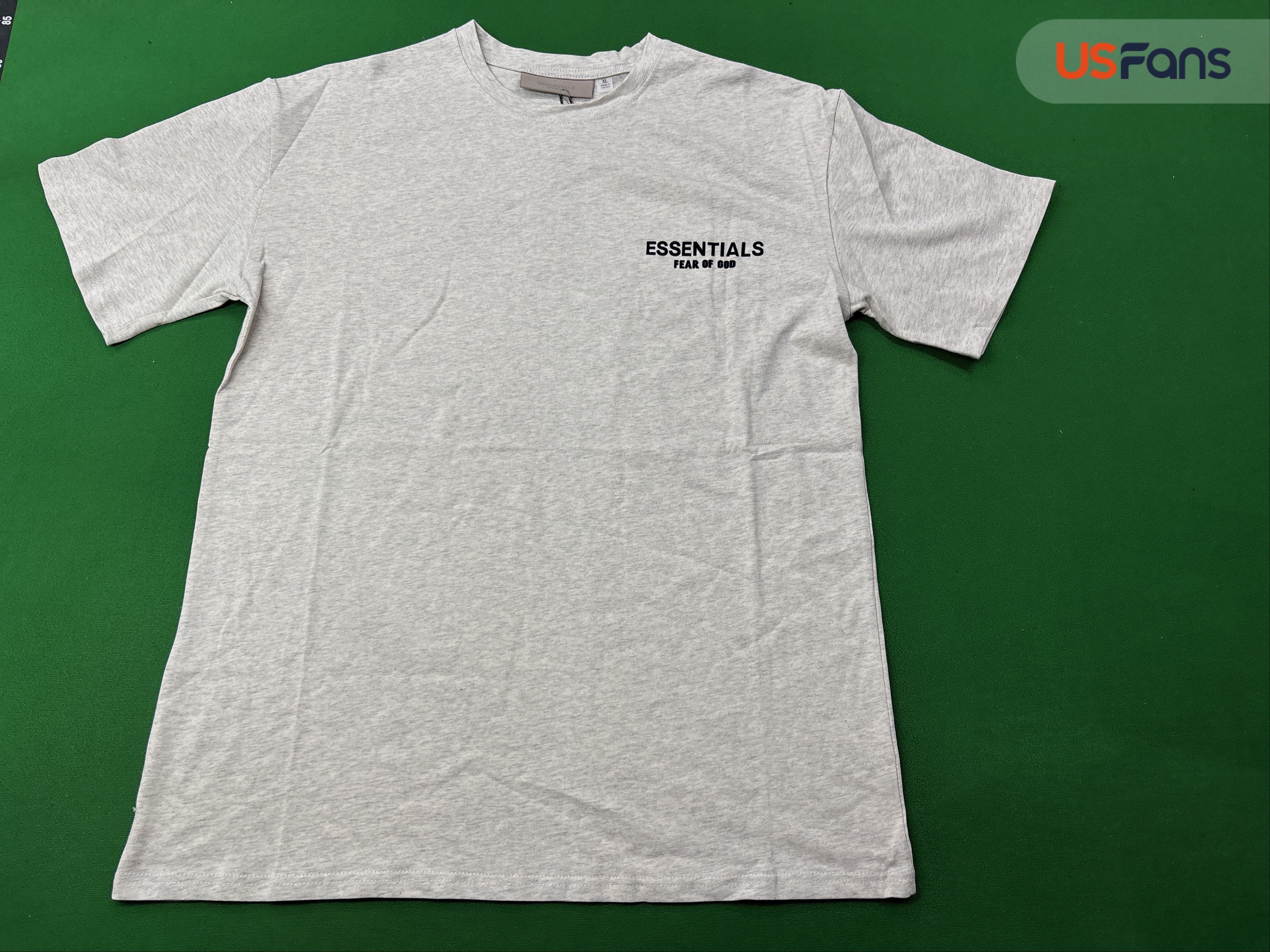 Flocked Letter Essentials Short-Sleeved T-Shirt for Men and Women Hip-Hop Half-Sleeved Trendy Brand High Street Fog American Top — QC-foto 2