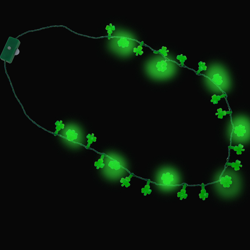 Cool Lester Cross-border Hot Sale St. Parker Festival Jewelry 16 + 8LED Light Clover Luminous Necklace