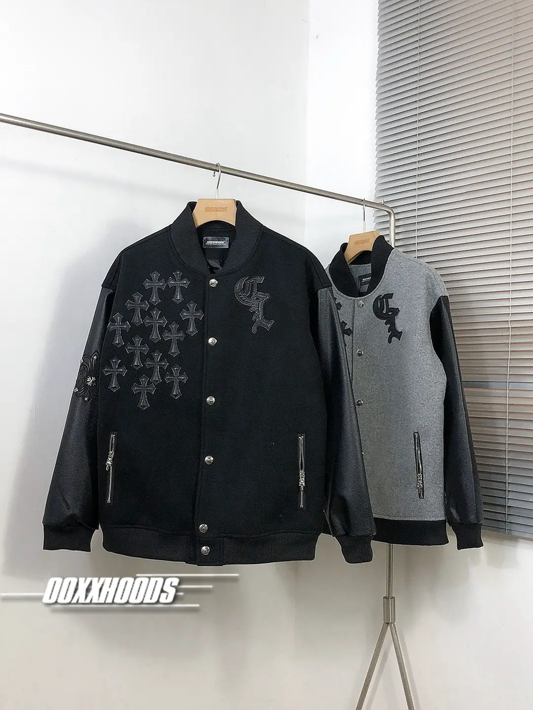 Affordable Fashion Brand-Inspired Street Style Patchwork Cross Logo Wool Baseball Jacket with Pu Leather Sleeves