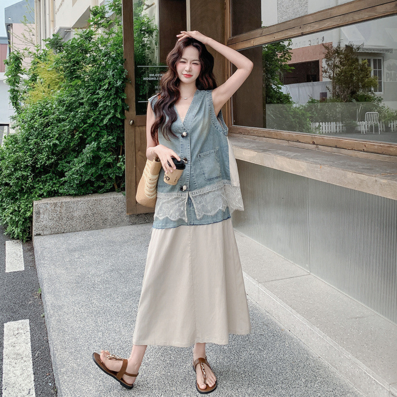 Design-Inspired Retro Lace Patchwork Thin Denim Vest Set for Women, Summer 2026, Korean Style Lazy Two-Piece Skirt Set