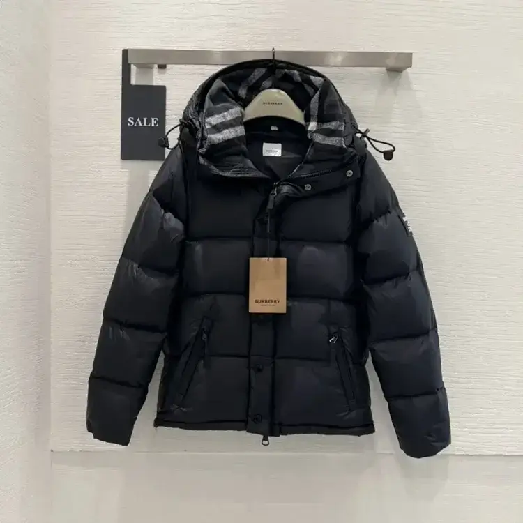 Burberry Puffer Jacket Black