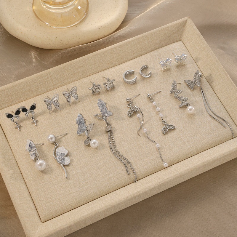 Korean Style Dongdaemun Elegant Earrings, Trendy Niche Design Hot-Selling Ear Studs, Light Luxury Minimalist Style Earrings for Women