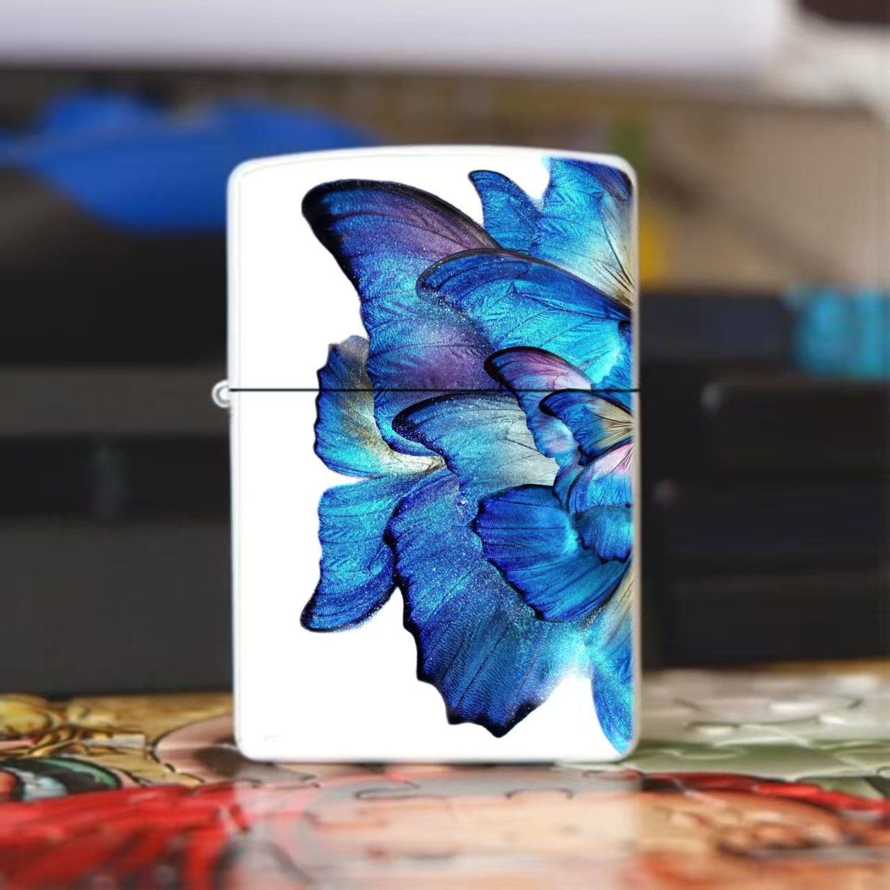 Blue Butterfly Pattern Kerosene Lighter, Metal Windproof Kerosene Roller Lighter, European and American Style Lighter