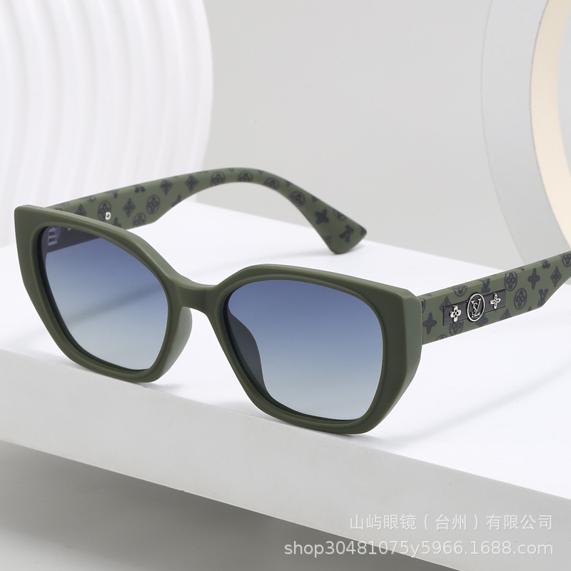 2024 new vintage cat's eye small frame sunglasses men and women high-end sense glasses irregular sunglasses polarized