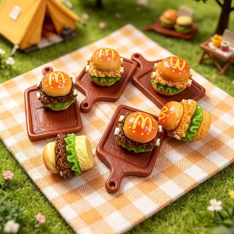 Miniature Realistic Food Toys: Beef Burger and Ribs, Dollhouse Scene Decorations, DIY Keychain Pendants, Handmade Materials