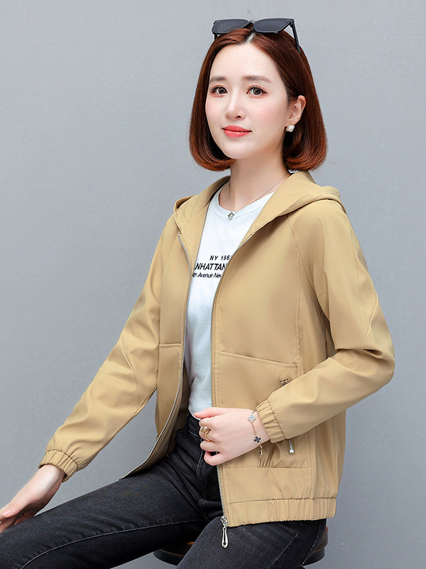 Short Jacket for Women, Spring and Autumn 2026 New Style, Age-Reducing and Slimming Small Jacket, Autumn Cardigan with Hood