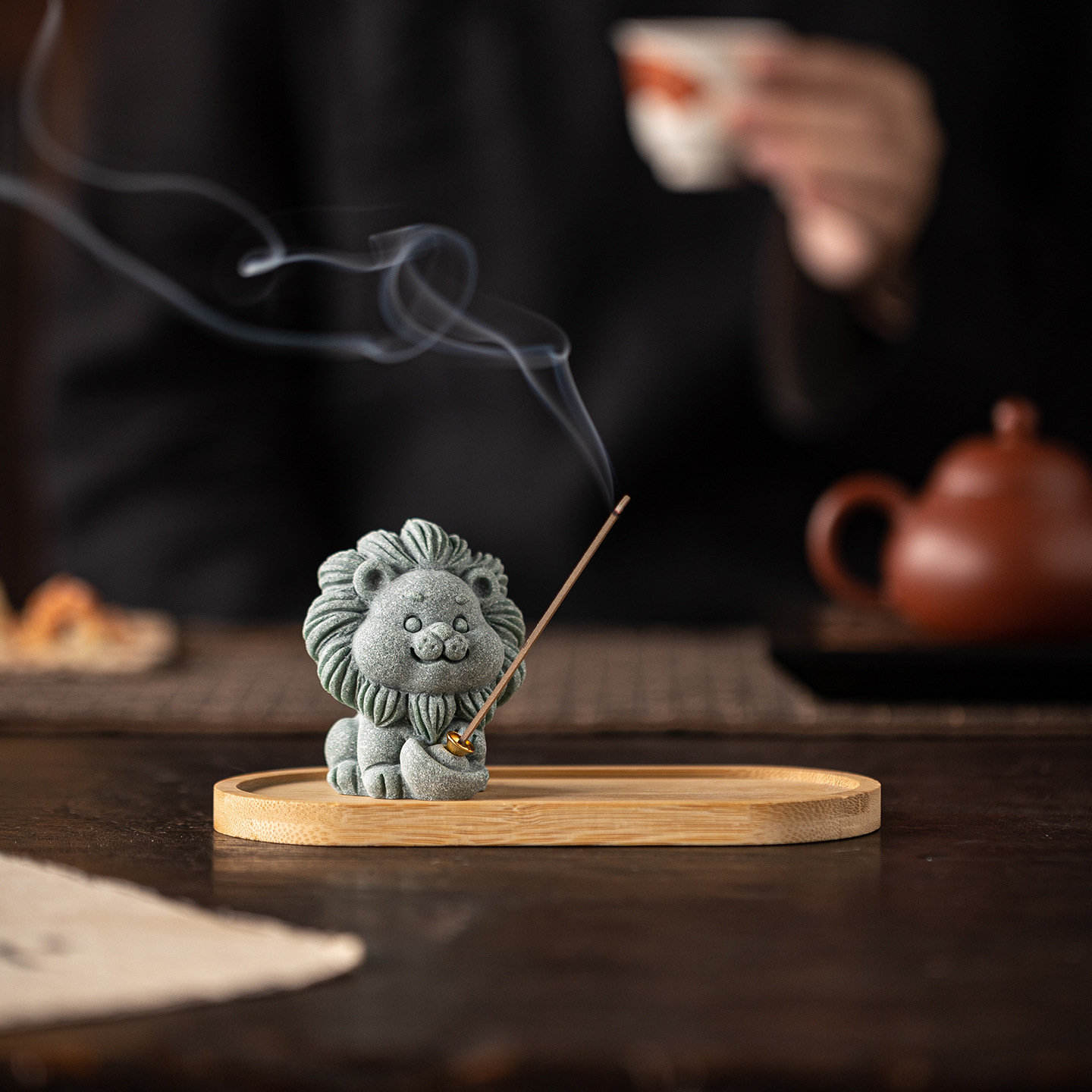 Creative and Cute Little Lion Incense Holder, Tea Room Decoration, Small Animal Monkey Frog Incense Stand, Incense Tray, Incense Burner