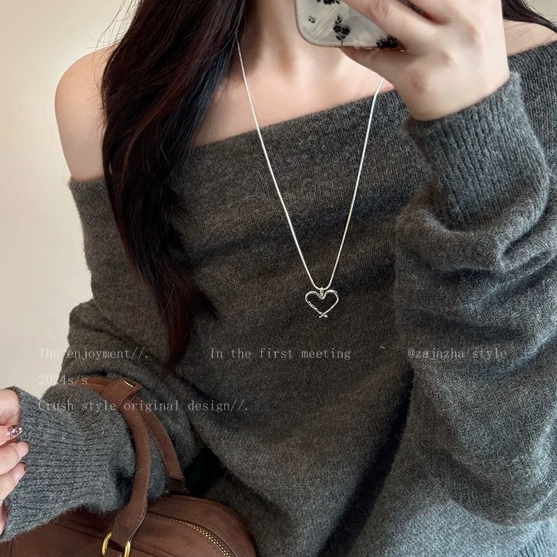 Cold Style Simple Pull-out silver Titanium Steel Snake Bone Necklace Women's 2025 New Light Luxury High-end Long Woolen Chain