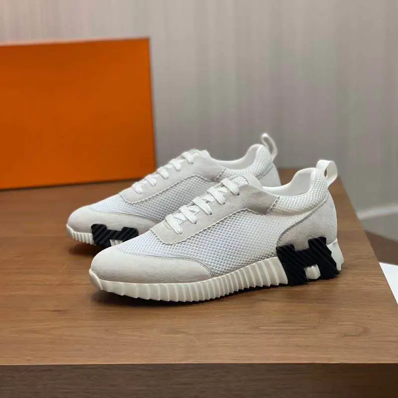 European Men's Shoes Summer Breathable Flyknit Mesh Shoes Light Bottom Breathable Mesh Fabric European and American Luxury Trendy Brand White Shoes Men