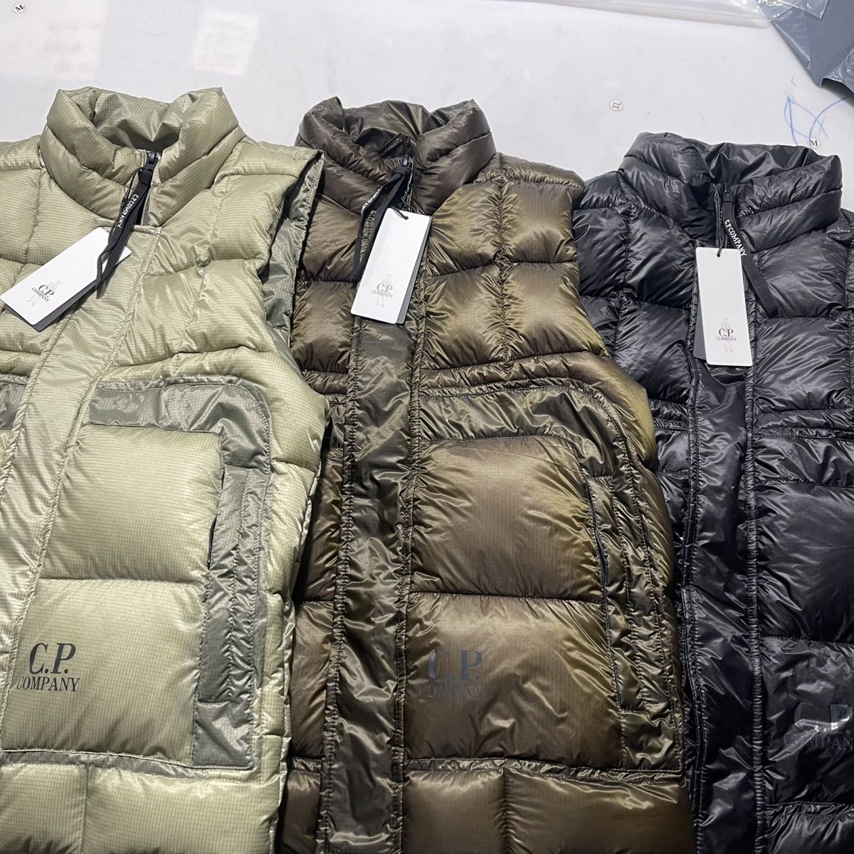 新款CP棉服高端男士马甲休闲保暖立领冬季户外加厚万圣节多巴胺