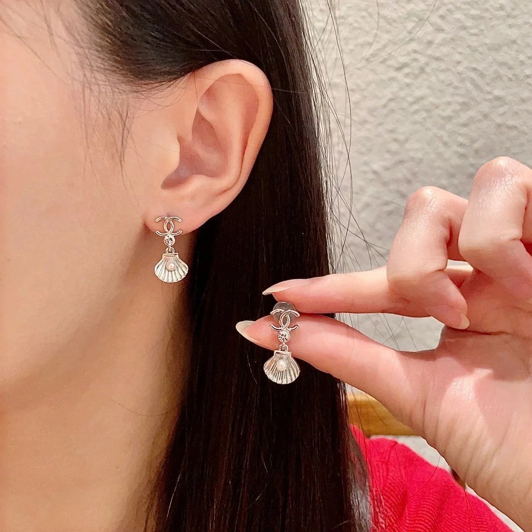 某奈儿*耳钉