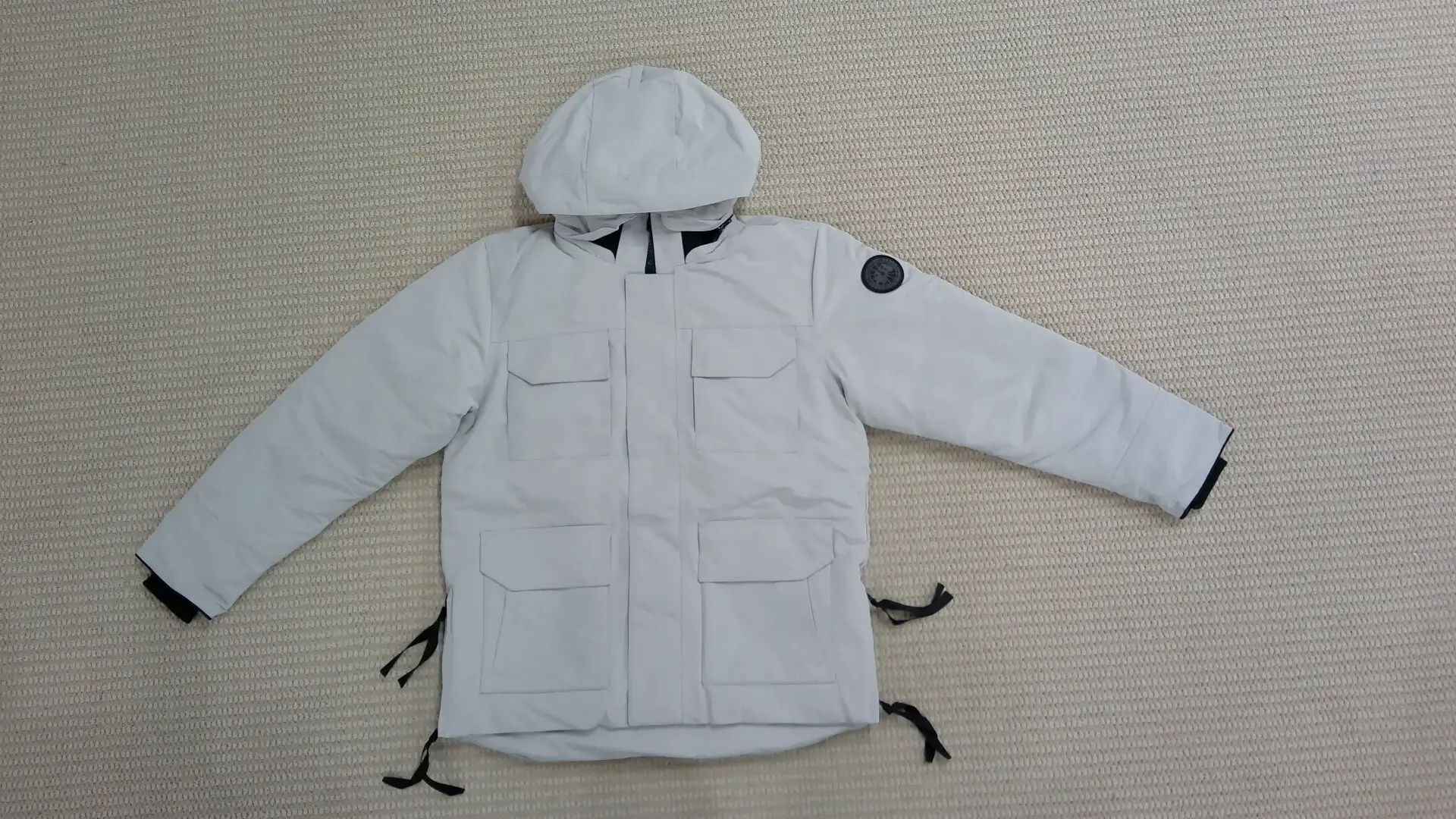 Canada Goose Expedition Down Jacket White