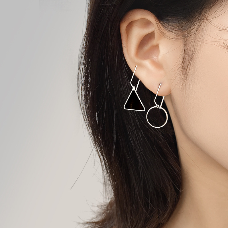 Ancient cat ning AB ear hook 2024 new ins personalized creative South Korea east gate geometric asymmetry earrings for women