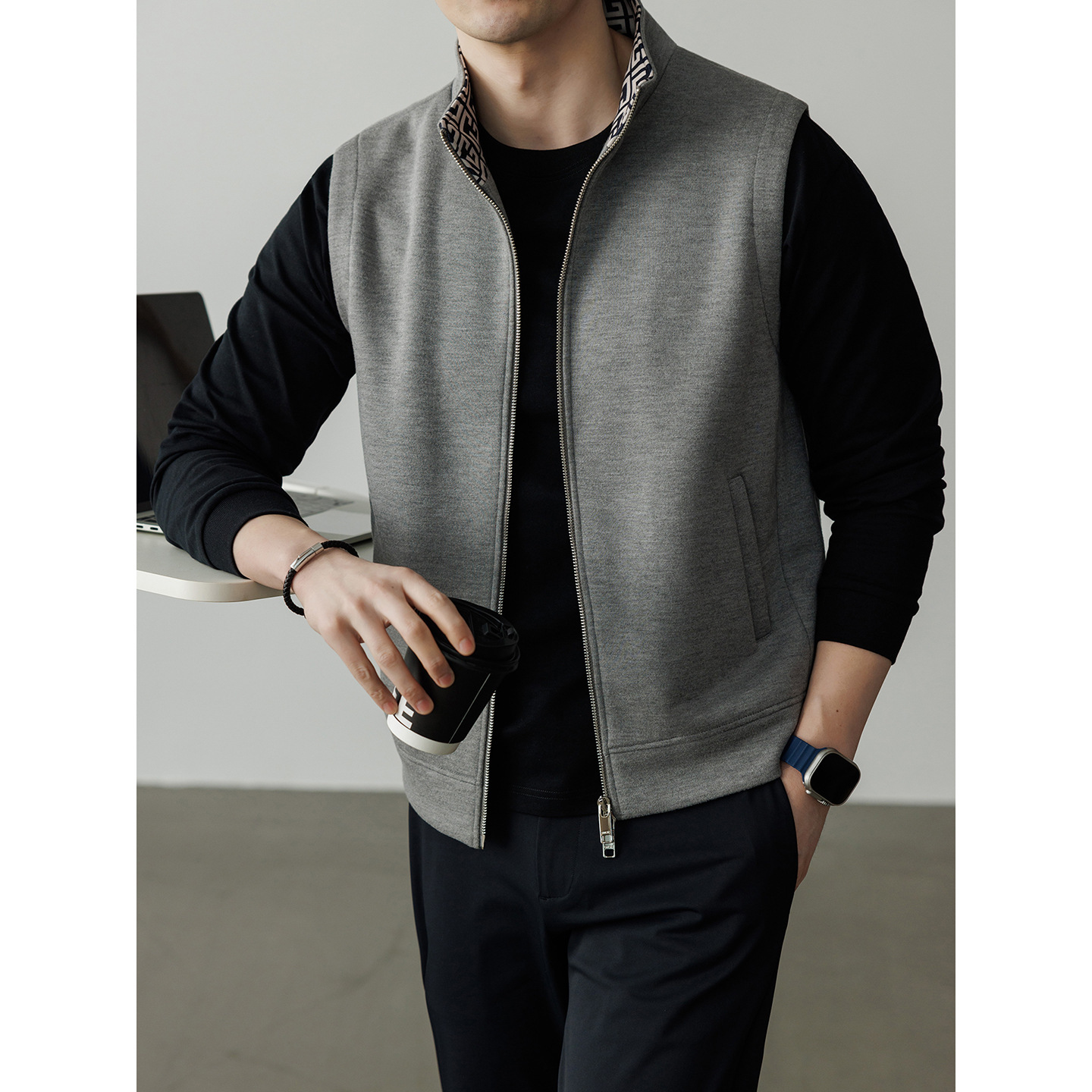 High-End Layered down Vest for Men, 2026 Spring New Style, Stand Collar Vest, Men's Cashmere Vest, Men's Outerwear