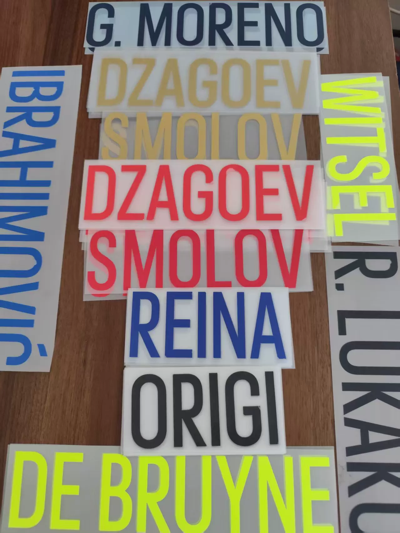 [Ready Stock] 2016 Belgian Swedish Russia Ider Bruyne Orijie Name Strips QC-foto van TAOBAO op Qualit.ly