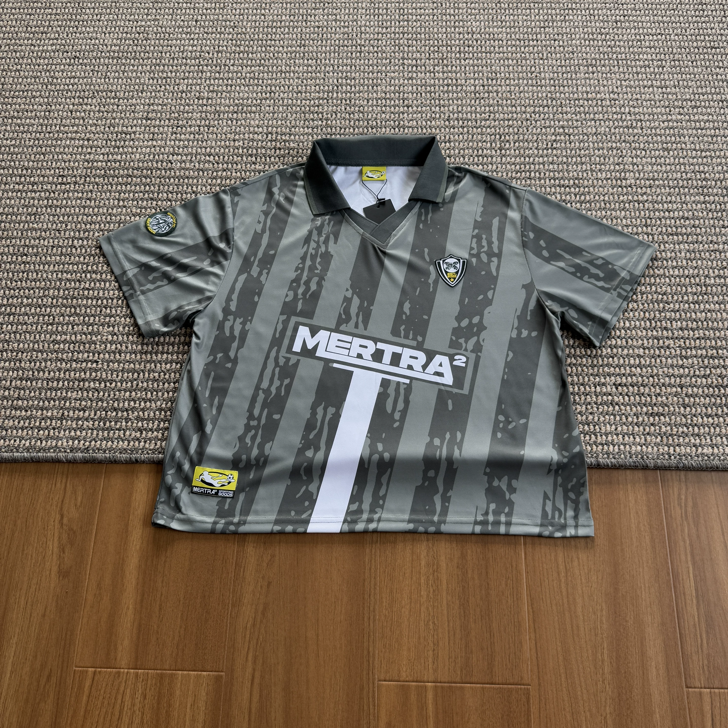 Universal size ME short sleeved football suit, football match casual sports suit set, including short sleeved football top