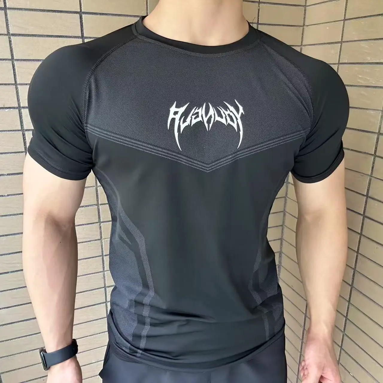 High-Elasticity, Quick-Drying, Retro Gothic Style Short-Sleeved Seamless Slim-Fit Body-Shaping Fitness Tights, Sports Training T-Shirt for Men