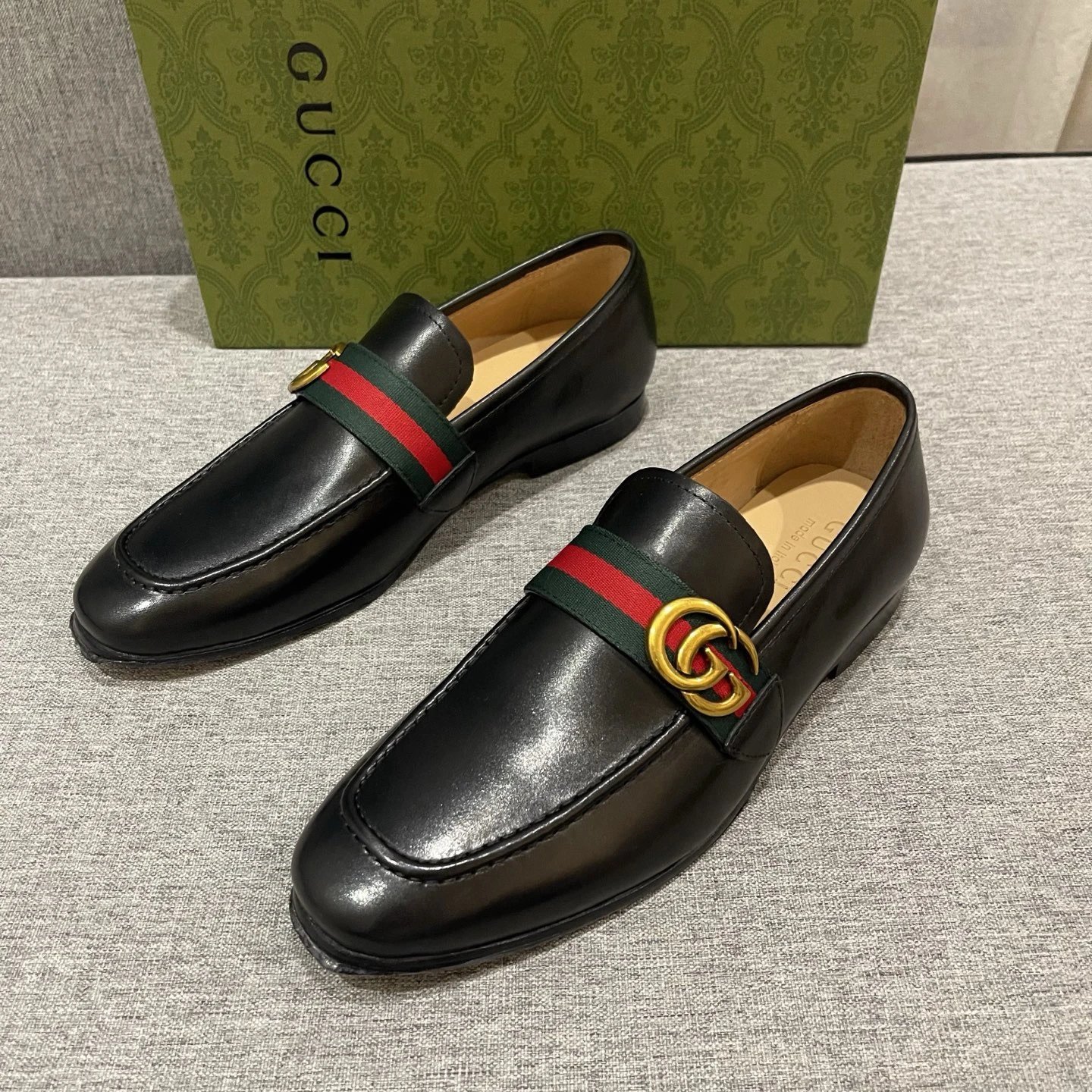 Gucci Black Leather Loafers with GG Marmont