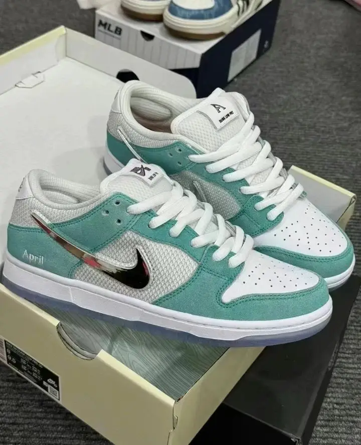 SB D **k Low Series Link