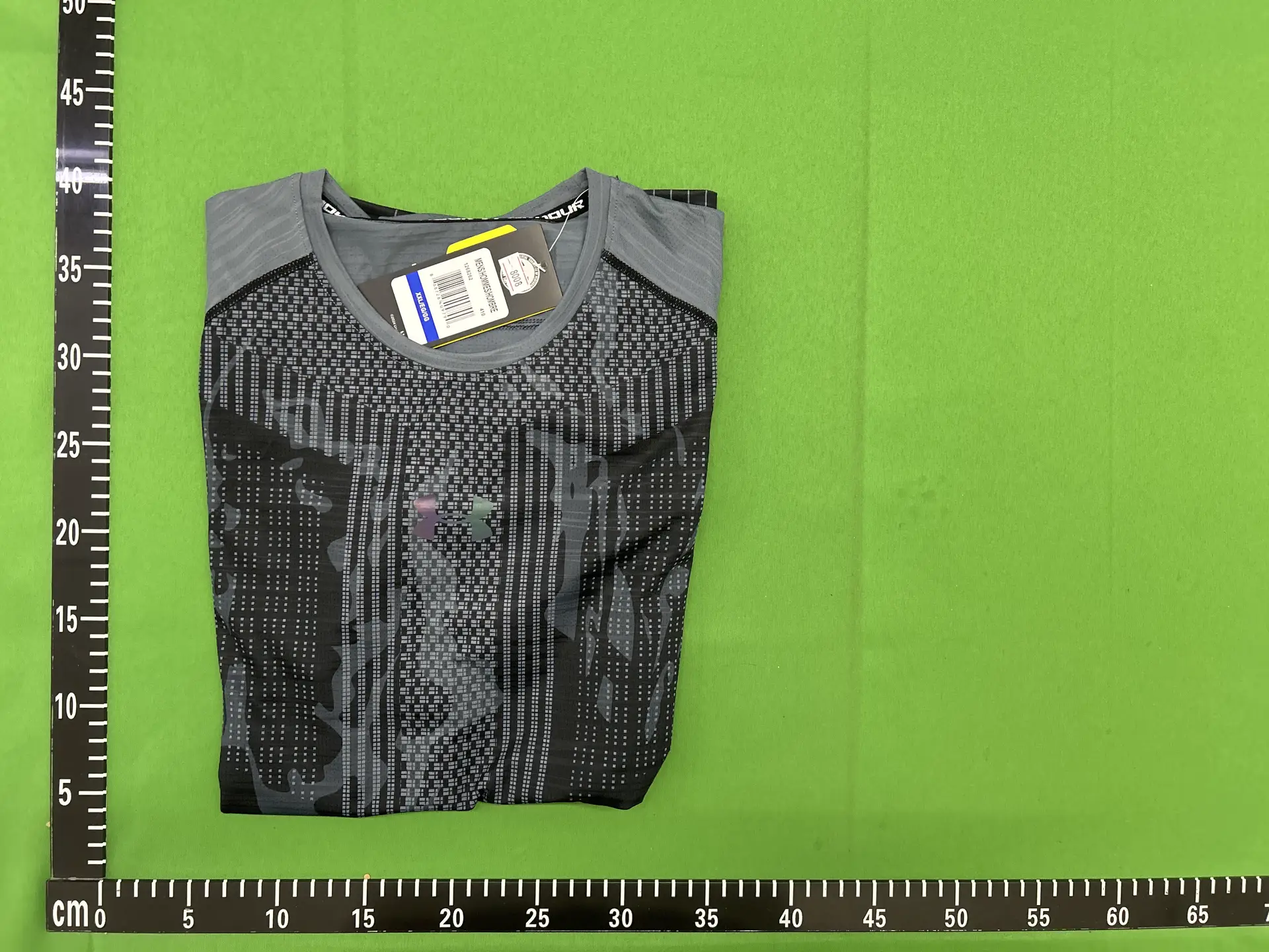 Under Armour Men's Short Sleeve Shirt