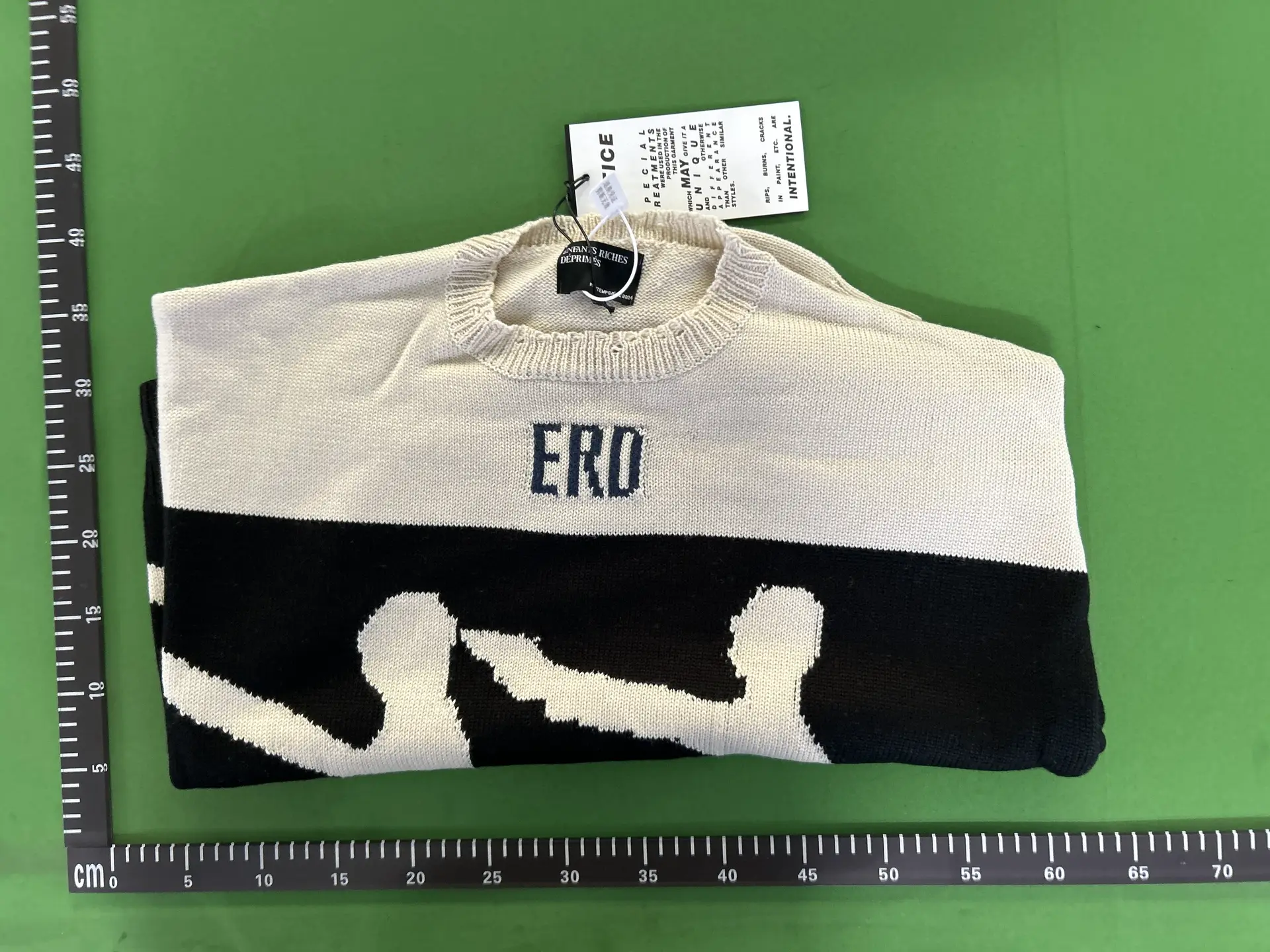 ERD 24ss Melancholy Rich Second Generation Infernal Silhouette Portrait Destruction Round Neck Sweater Short Wide Version Goes Street