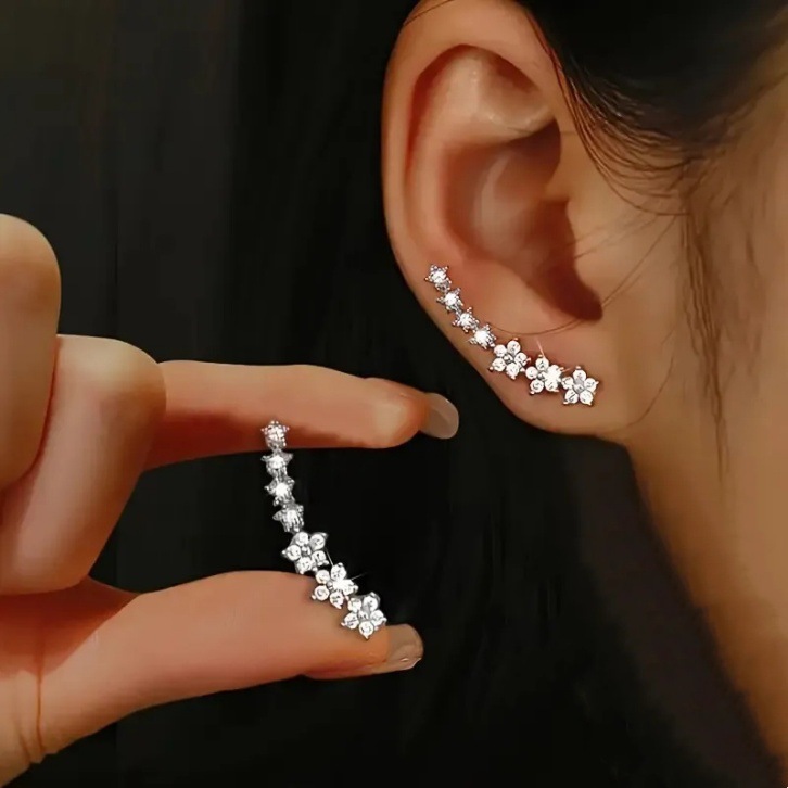 European and American Cross-Border New Style Niche Design Sweet Temperament Baby's Breath Diamond Stud Earrings High-End Eco-Friendly Earrings