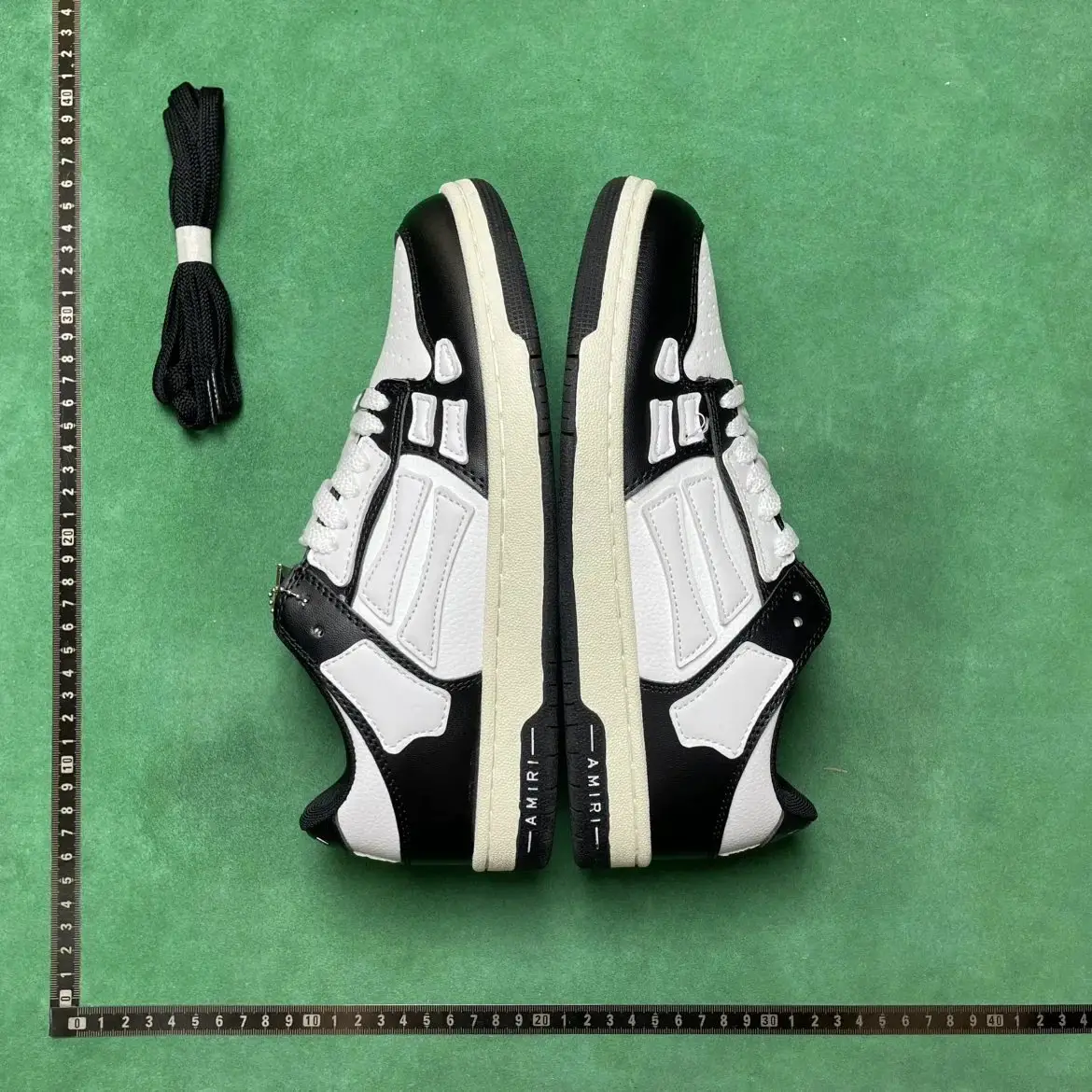 B1D Colorblocked Bone Pattern Low Top Fashion Board Shoes