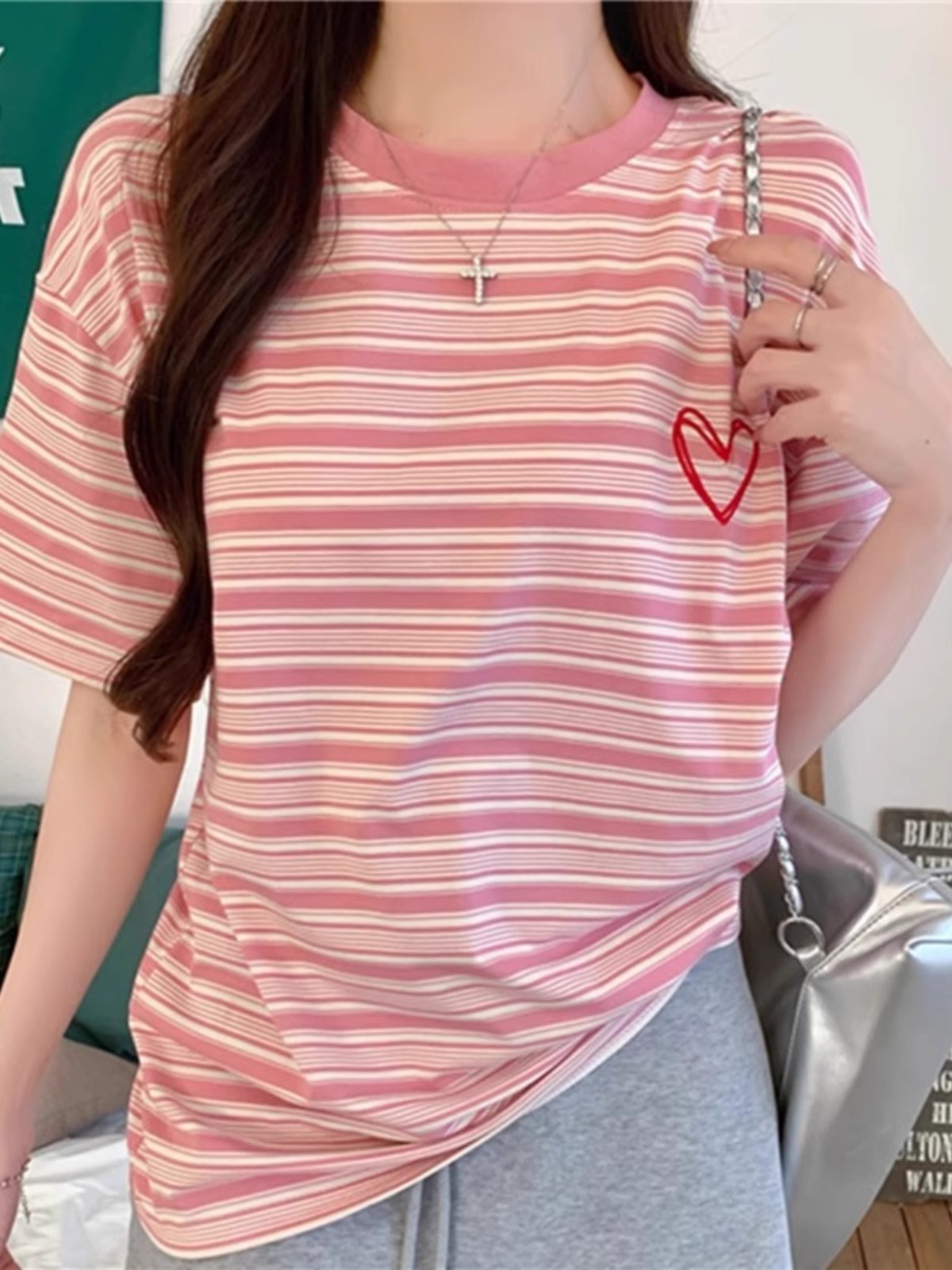 2026 New Summer Ins Trendy Niche Design Slim Fit Shoulder-Baring Top American-Style Striped Short-Sleeve T-Shirt for Women