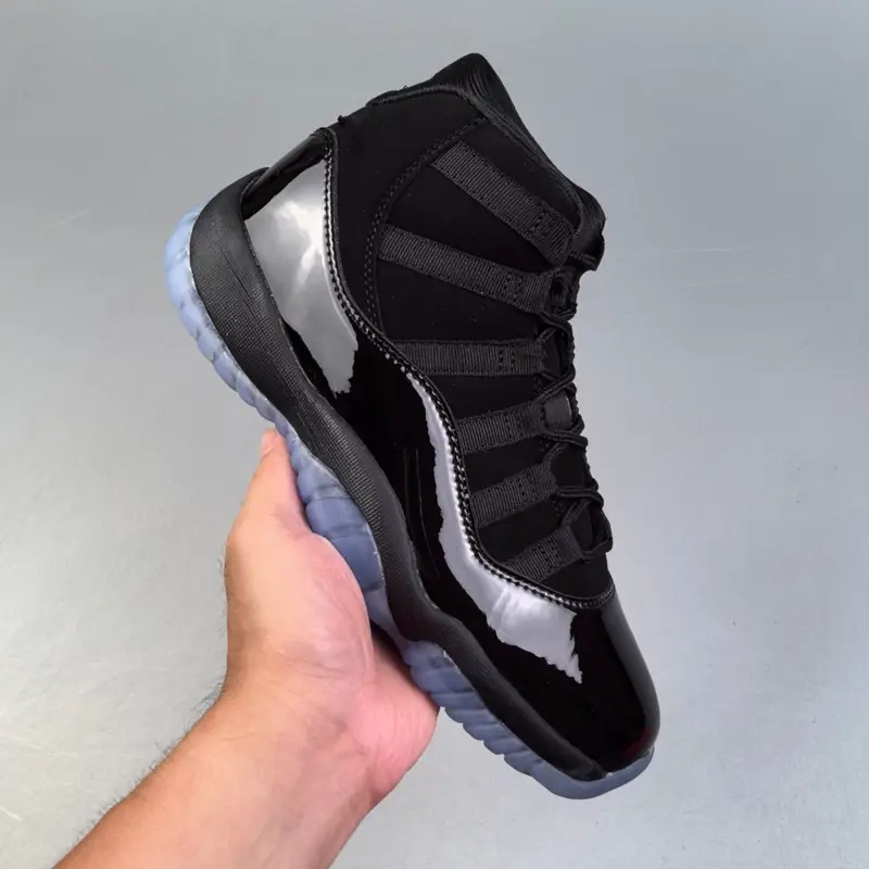 【Lizhen】New Men's Shoes Classic High-Top Basketball Trendy Shoes Running Shoes Unisex All-Black Comfortable New Sports Shoes