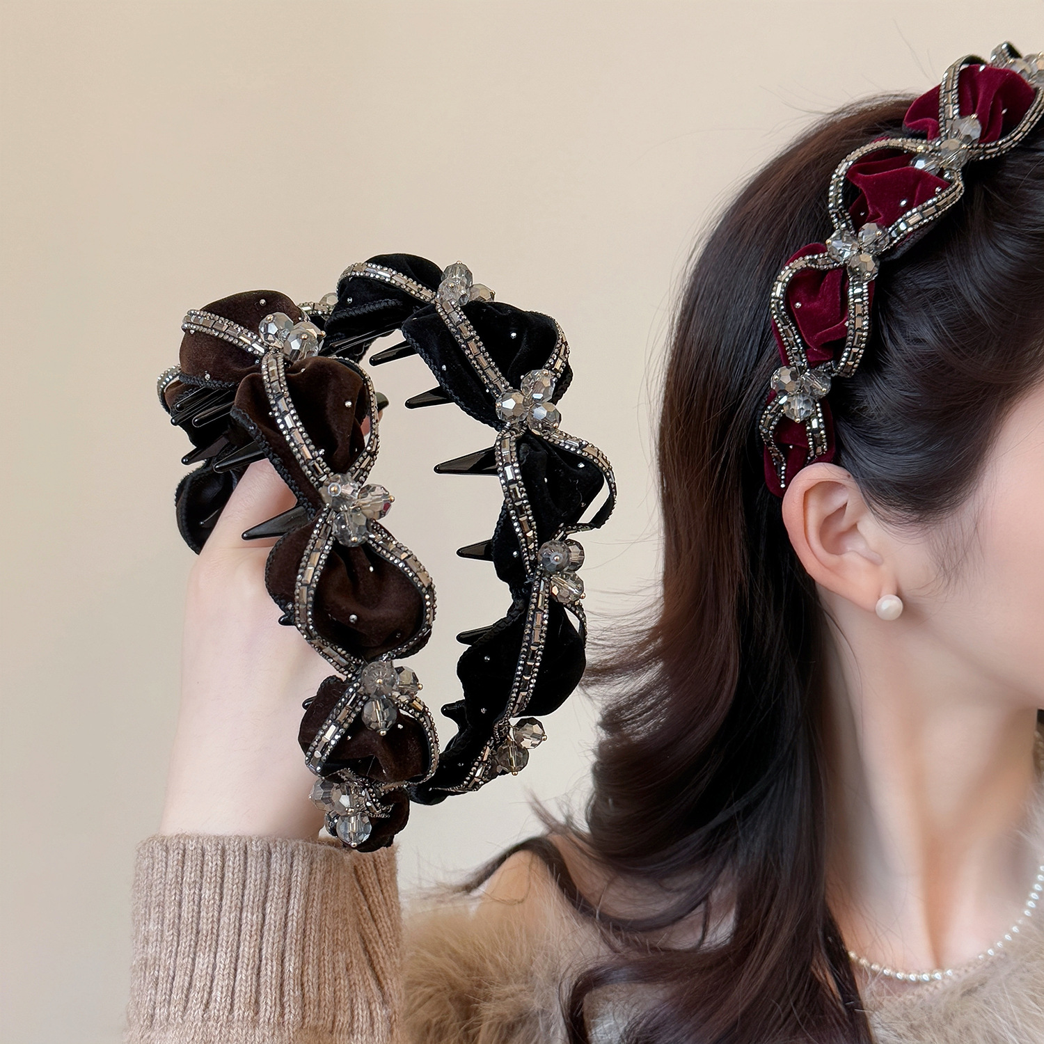 Brilliant Starry Sky Light Luxury Hairband for Women, Wavy Autumn/Winter Velvet Headband with Teeth, Non-Slip, Heightening Hair Top, Hair Clip