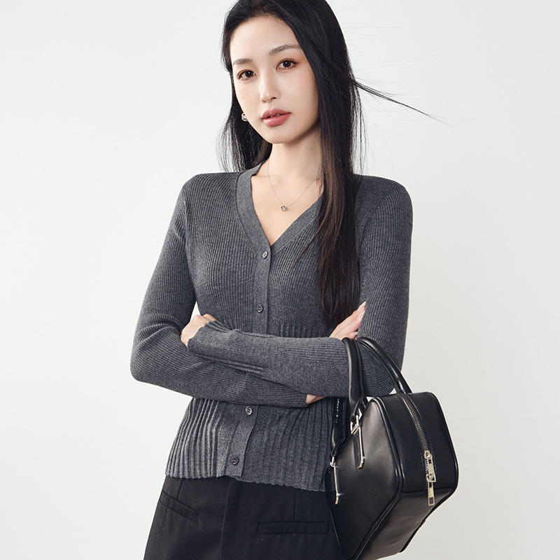 Spring New Style Wool and Mulberry Silk Blend V-Neck Long-Sleeve Knitted Cardigan Slim Fit Outerwear Solid Color Top for Women