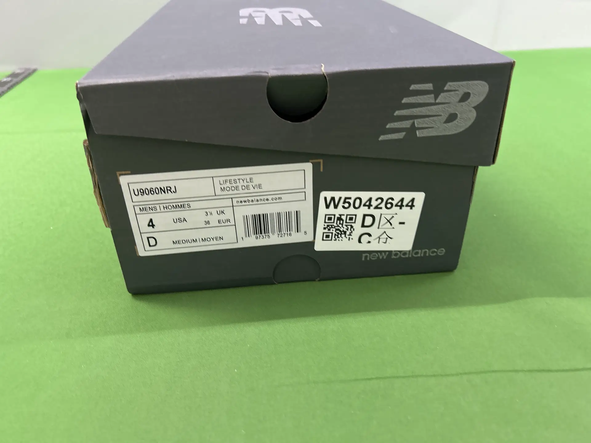 New Balance 9060 NRJ