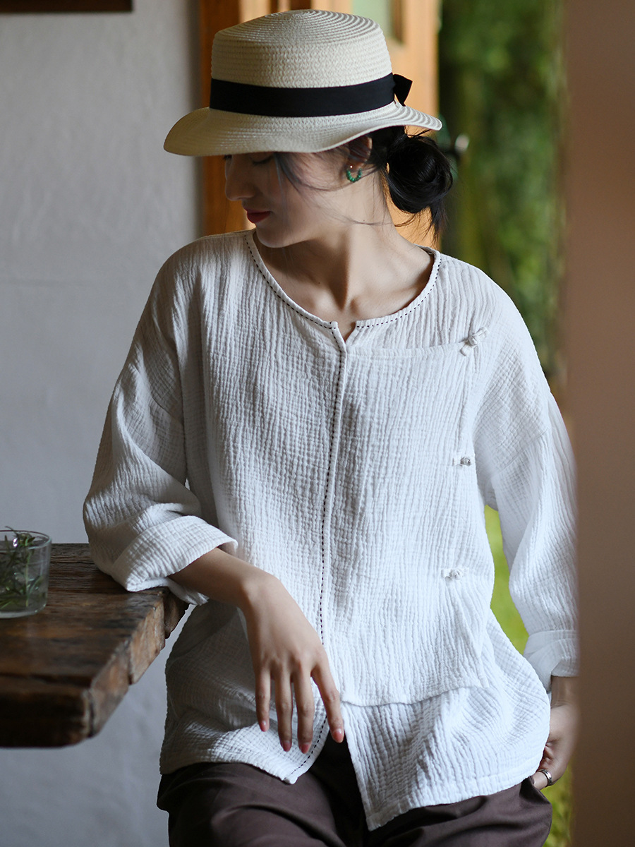 Strict selection of retro women's spring new top women's design sense cotton T-shirt Chinese style retro cardigan outside wholesale