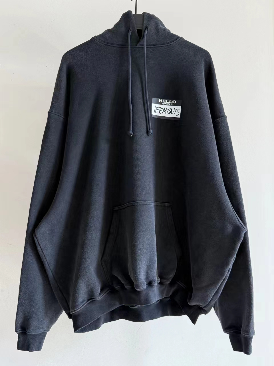 In Stock Ietements Hello My Name Is. High-Weight Men's and Women's Extra-Large Black Label Hoodie