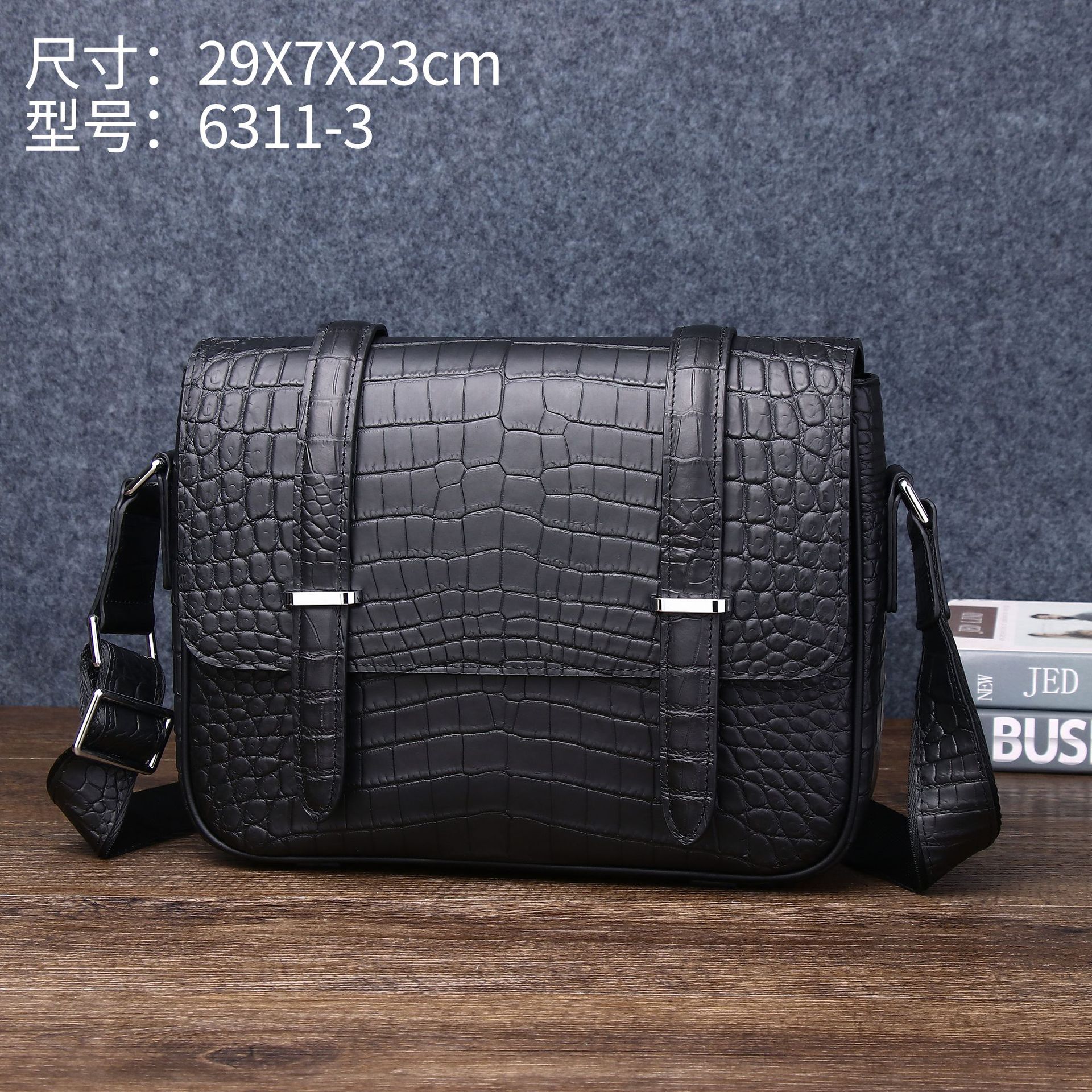 New matte crocodile belly pattern Cambridge Bag Men's shoulder crossbody bag Leisure outdoor Horizontal Men's bag factory wholesale