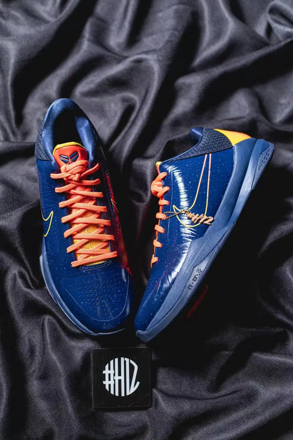 H12 Caitlin Clark x NK ZOOM KOBE 5 "Indiana Fever"