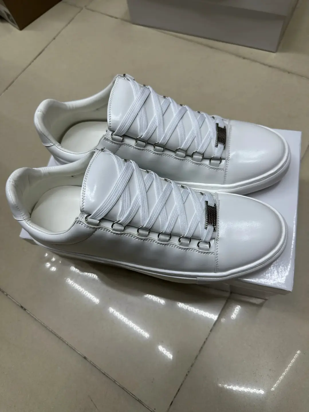 Genuine Cowhide Leather Lace-Up Low-Top Sneakers for Men and Women, Couple Style, Autumn and Winter New Casual Fashion Shoes, Red Shoes