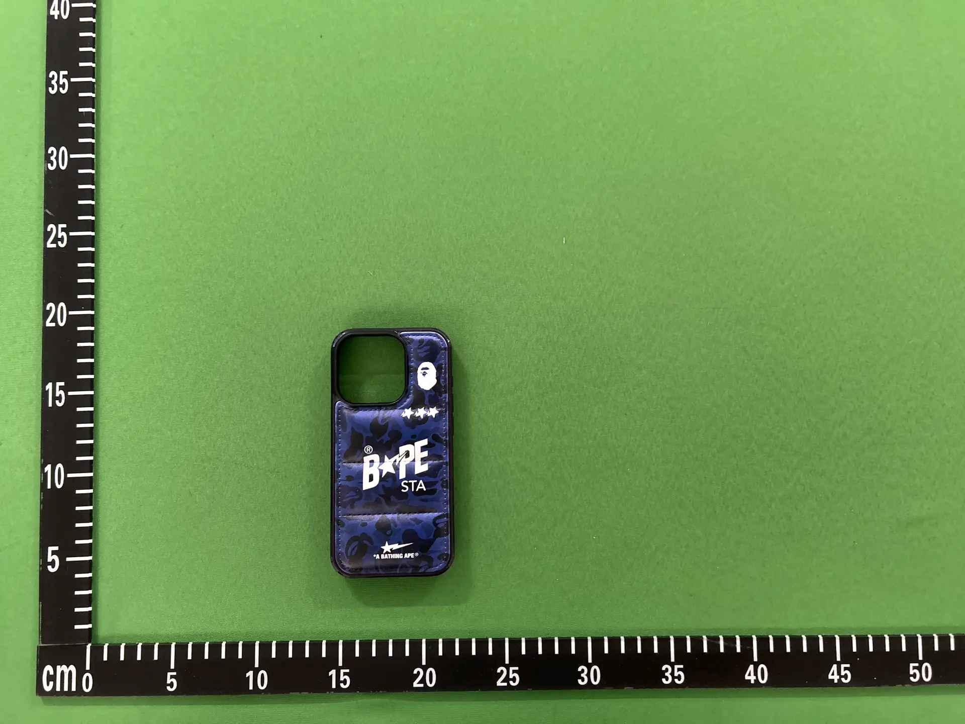 European and American High Street Fashion Brand Bape Suitable for Apple 16Promax down Jacket Mobile Phone Case Ape Head Camouflage Color iPhone 15 Pro High-End 13 Cotton-Filled Air Cushion All-Inclusive Anti-Fall Protective Cover Xr