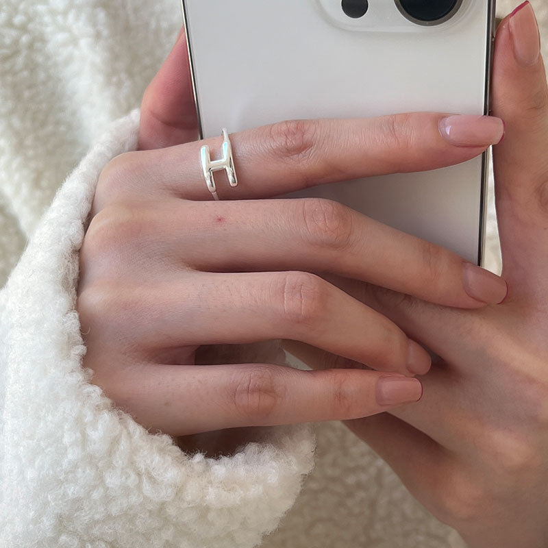 Full-body 925 sterling silver ring female letter H forefinger ring bright silver ins cold wind open ring J179