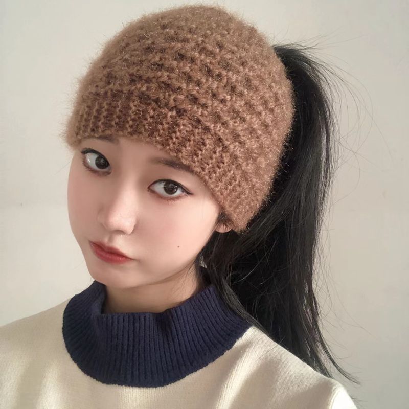 New Women's Autumn and Winter Warm Knitted Hair Band Squirrel Velvet Hair Accessories Fleece Ear Protection Soft White Hair Cover Hat Wool Hat