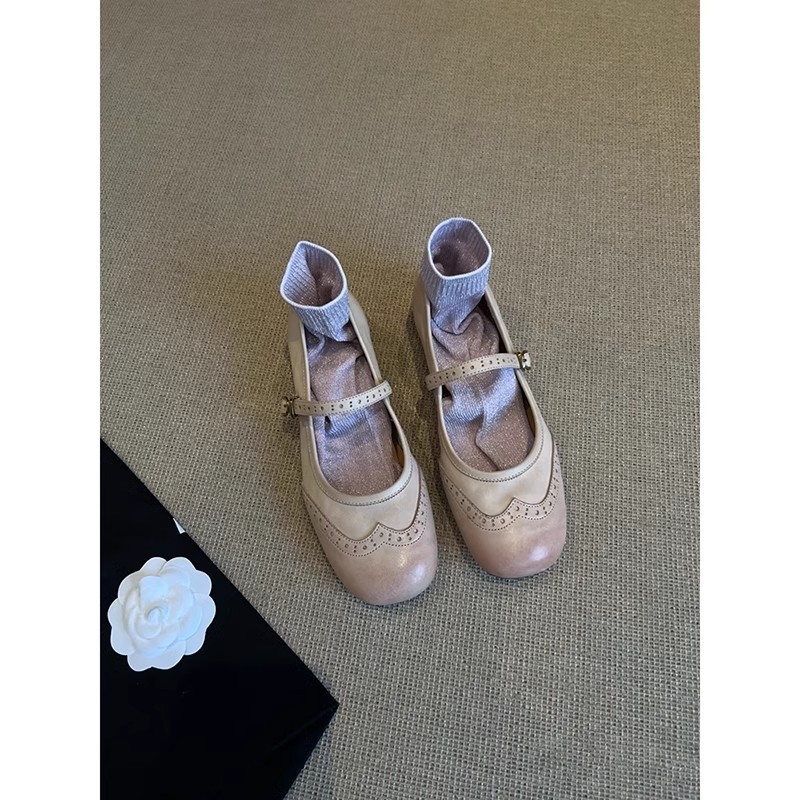 In Stock~French Retro Mary Jane Leather Shoes for Women, New Spring/Summer Flat Shoes, Brogue Shallow Red Single Shoes